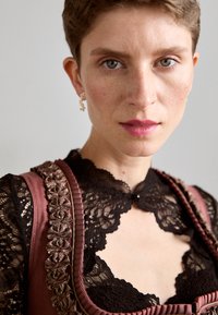 Krüger Dirndl SYDNEY - Blúzka - schwarz