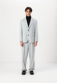 HUGO KARLO FLIP SET - Suit - light pastel grey