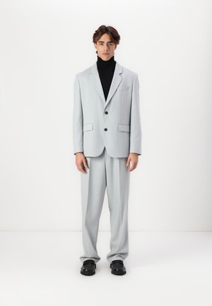 HUGO KARLO FLIP SET - Suit - light pastel grey