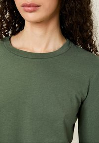 American Vintage Top dugih rukava - tortue