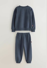 Unausgewählt, blue yellow