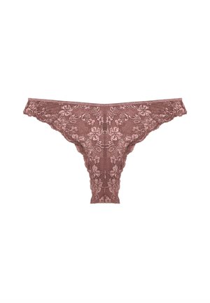 Tanga de encaje en rosa empolvado con motivo floral, bordes ondulados y forma triangular. Hecho de un material suave y texturizado.