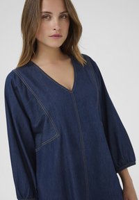 Culture HILKA ARPA - Denimové šaty - rinse wash