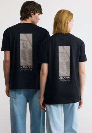 SIGN BLOCK TEE UNISEX - Μπλουζάκι με στάμπα - black