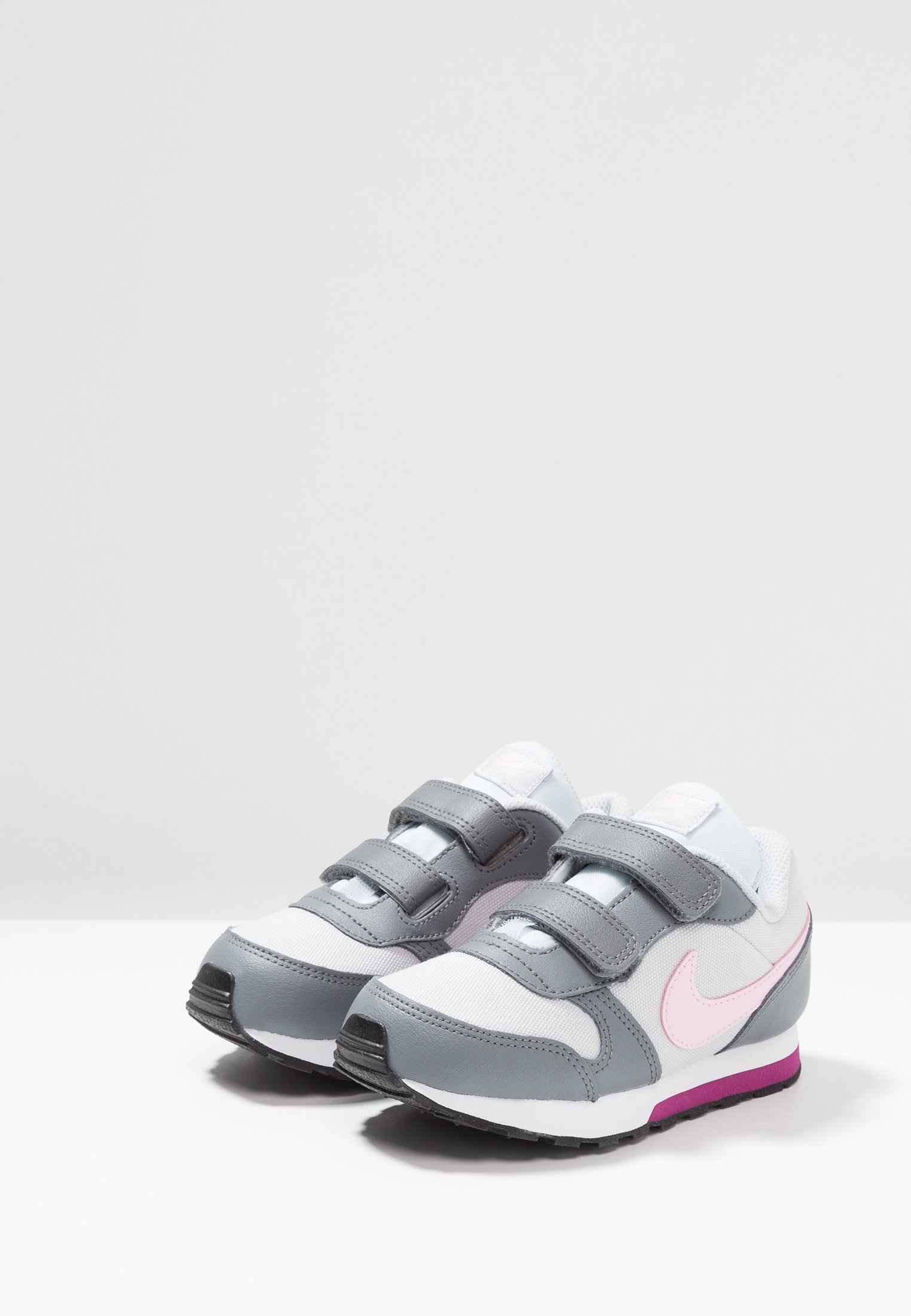 nike md runner 2 pink