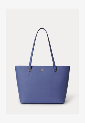 Bolso tote de cuero azul con largas correas para el hombro y pequeño logo dorado RLL centrado cerca del borde superior.