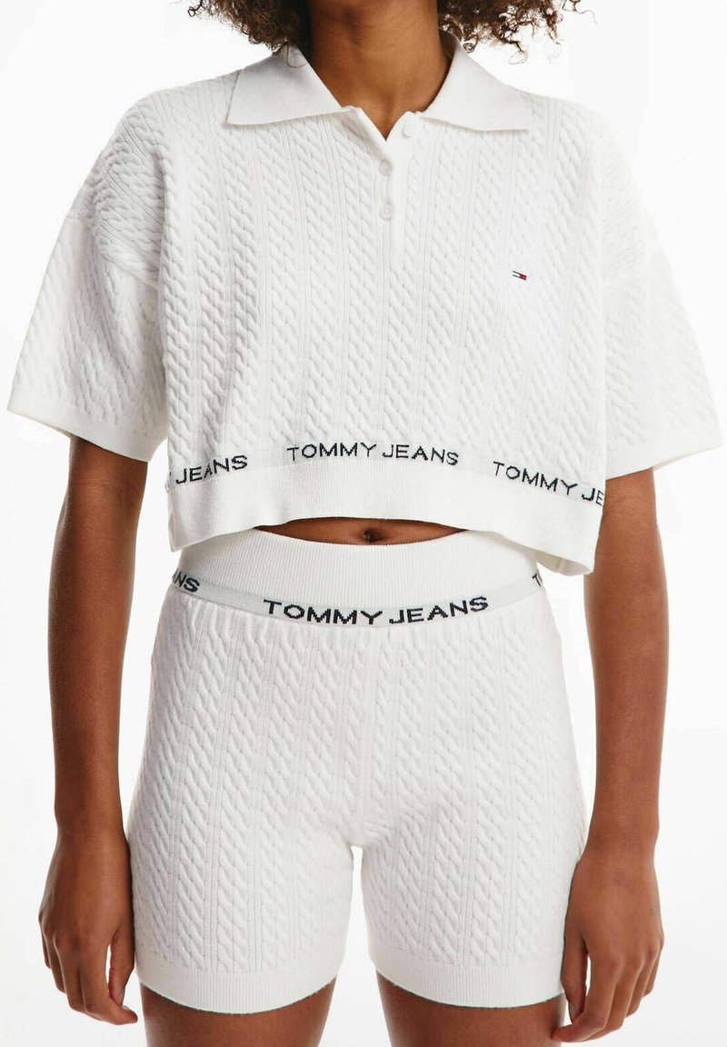 Tommy Jeans Shorts - off-white