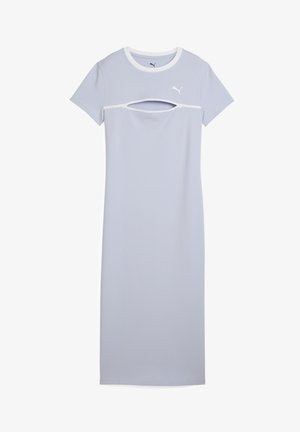 Lichtblauwe sportieve jurk met korte mouwen, ronde halslijn en een uitsnijding bij de borst. Gemaakt van glad, rekbaar stof. Voorzien van een wit logo.