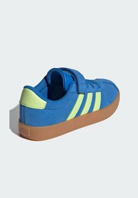 adidas Sportswear VL COURT 3.0 - Babyschoenen - bright royal   pulse lime   gum