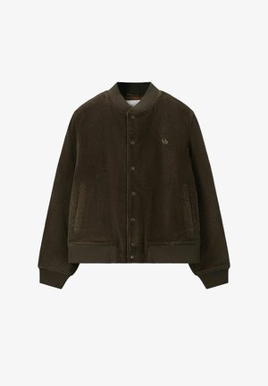 Braune Cordjacke mit gerippter Textur, Druckknöpfen und Seitentaschen. Mit gerippten Bündchen und Kragen. Einfaches Logo-Detail auf der Vorderseite.