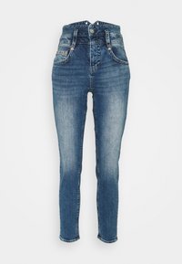 Jeans skinnies de cintura alta em denim azul escuro, com cinco bolsos, passantes para cinto e um acabamento desgastado, apresentando um leve afunilamento nos tornozelos.