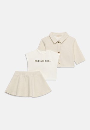 Michael Kors Kids BABY TEXTILE SET - Blézer - string