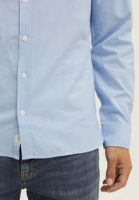 Casual Friday ANTON jasnoniebieski