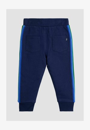 Tamsiai mėlynos medvilninės kelnės su šoninėmis juostelėmis žalia, mėlyna ir šviesiai mėlyna spalvomis, turinčios dvi užpakalines kišenes ir elastingą juosmenį.