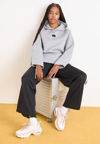 The North Face RELAXED HOODIE - Mikina - metallic silver heather
