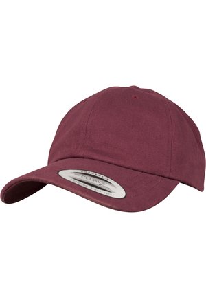 Bordeauxkleurige baseballpet van katoen, met een gebogen rand, gestikte accenten en een ronde logo patch aan de voorkant.