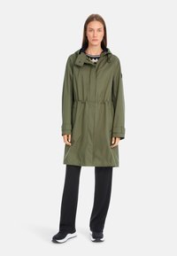 Marc Cain Regenjacke wasserabweisende Jacke deep olive green