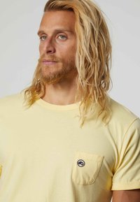 ALTONADOCK Camiseta básica - yellow