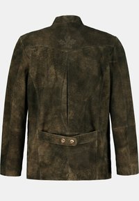 Chaqueta de ante marrón con una textura suave, que presenta un detalle de cintura trasera abotonada y un cuello clásico. El diseño trasero tiene acentos mínimos.