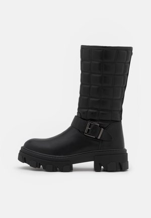 Platform boots - black