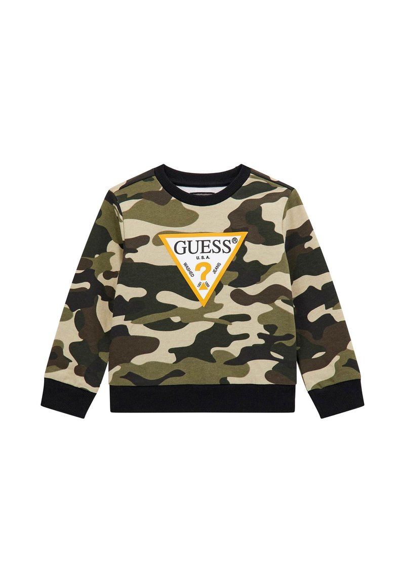 Hanorac cu model camuflaj în nuanțe de verde și bej, având un logo triunghiular alb și galben în centru și manșete negre cu nervuri.