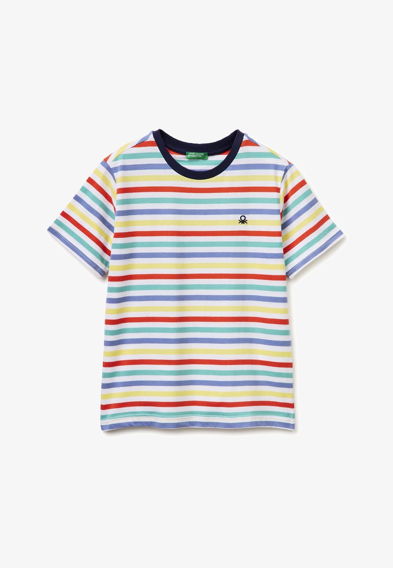 Korte mouw T-shirt met ronde hals en horizontale strepen in rood, geel, blauw, groen en wit, met een klein zwart logo op de borst.