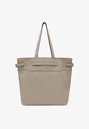 Sac en cuir beige clair avec deux longues poignées, une finition texturée et un design plat. Présente des accents minimalistes à l'avant.