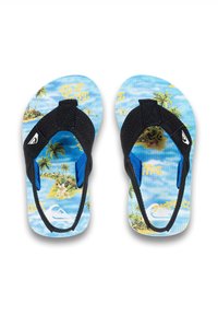 Sorte flip-flops med blå remme, prydet med et tropisk strandmønster i pastelfarver og et hvidt logo på hælen.