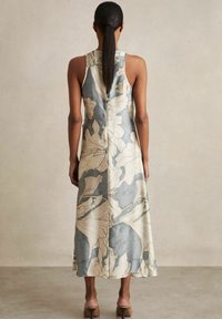 Reiss REGULAR FIT - MIEKE FLORAL DRAPE MIDI - Kasdienė suknelė - blue