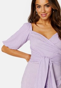 Bubbleroom SWEAT HEART WRAP DRESS - Etui-jurk - lilac