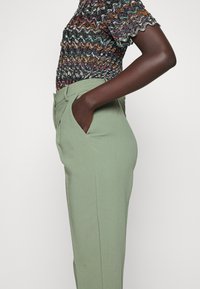 Bruuns Bazaar CINDYSUSBBCIRY PANTS - Παντελόνι - sea green