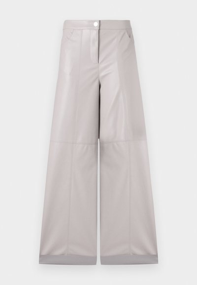 Wide-leg trousers in light gray faux leather, featuring a front button closure, two side pockets, and seam detailing for added texture.