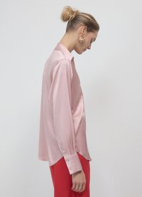 Calliope SIMIL - Camicia - rosa cipria