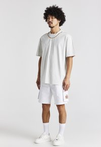 SIKSILK OVERSIZED CHAIN  - Marškinėliai su spaudiniu - snow marl