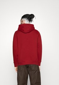 Tommy Hilfiger LOGO HOODY - Felpa con cappuccio - arizona red