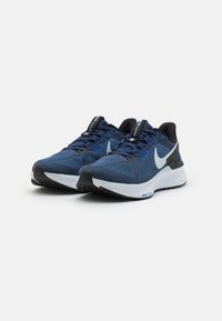 Nike Performance STRUCTURE 25 - Løbesko til landevejen - midnight navy/pure platinum/white/black/racer blue