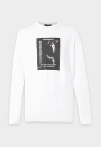 Επιλέχθηκε, white