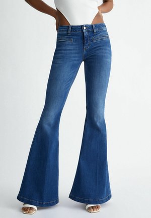 Vaqueros bootcut - blue denim