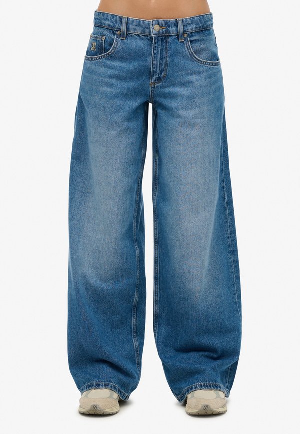 MID RISE BAGGY   - Flared Jeans