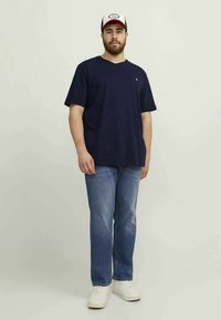 Jack & Jones JJEPAULOS CREW NECK NOOS  - T-shirt básica - navy blazer