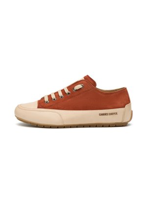 Sneakers - rot
