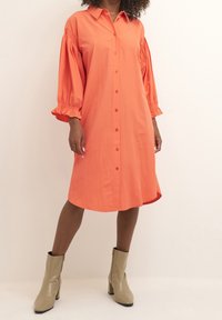 Kaffe Abito a camicia - neon orange