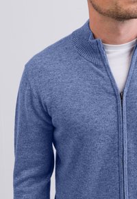 CASH-MERE Cardigan - azurblau