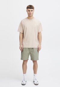 Solid SDISMAIL - Nyomott mintás póló - rugby tan