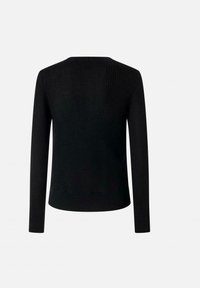 Maglione nero a coste con maniche lunghe, scollatura rotonda e orlo aderente. Il materiale appare morbido e caldo con una sottile texture.