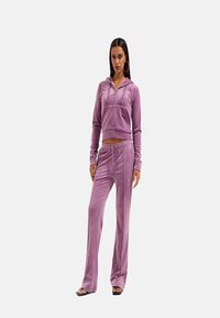 Non sélectionné, purple gumdrop