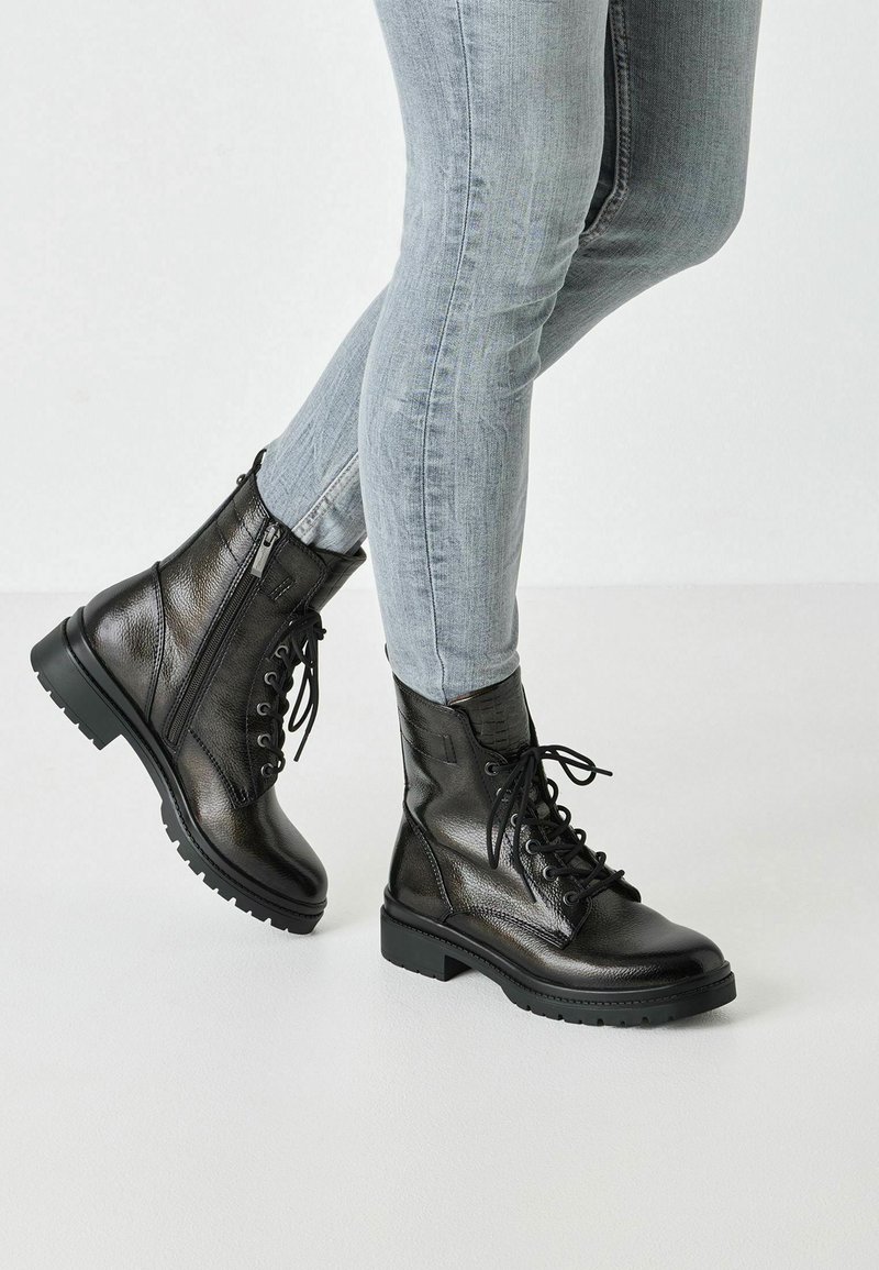Tamaris MIT TOUCH-IT REMOVABLE  - Bottines à plateau - anthracite pat