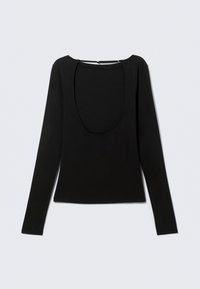 Μαύρο μακρυμάνικο τοπ με βαθιά στρογγυλή λαιμόκοψη και μικρό λουράκι με κουμπί στο πίσω μέρος του γιακά, απλωμένο επίπεδα σε ανοιχτό φόντο.