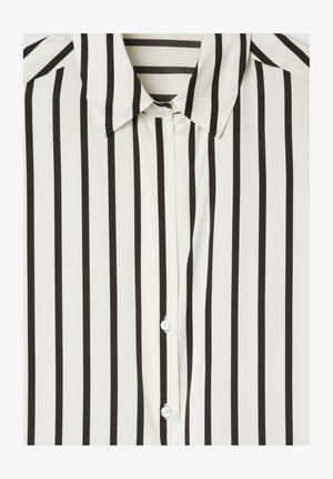 Blusa a righe bianche e nere con colletto, dotata di bottoni lucidi e un tessuto leggero e morbido. Le righe verticali predominano nel design.