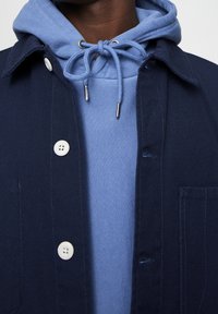 PULL&BEAR Tunn jacka - dark blue